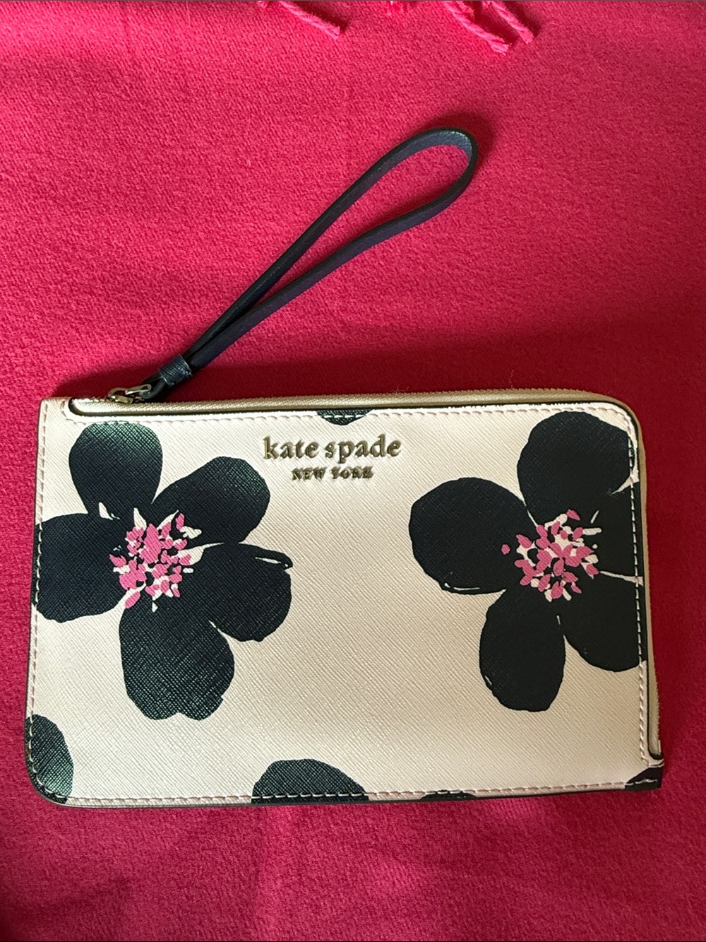 NWOT Kate Spade Cameron Grand Flora Wristlet